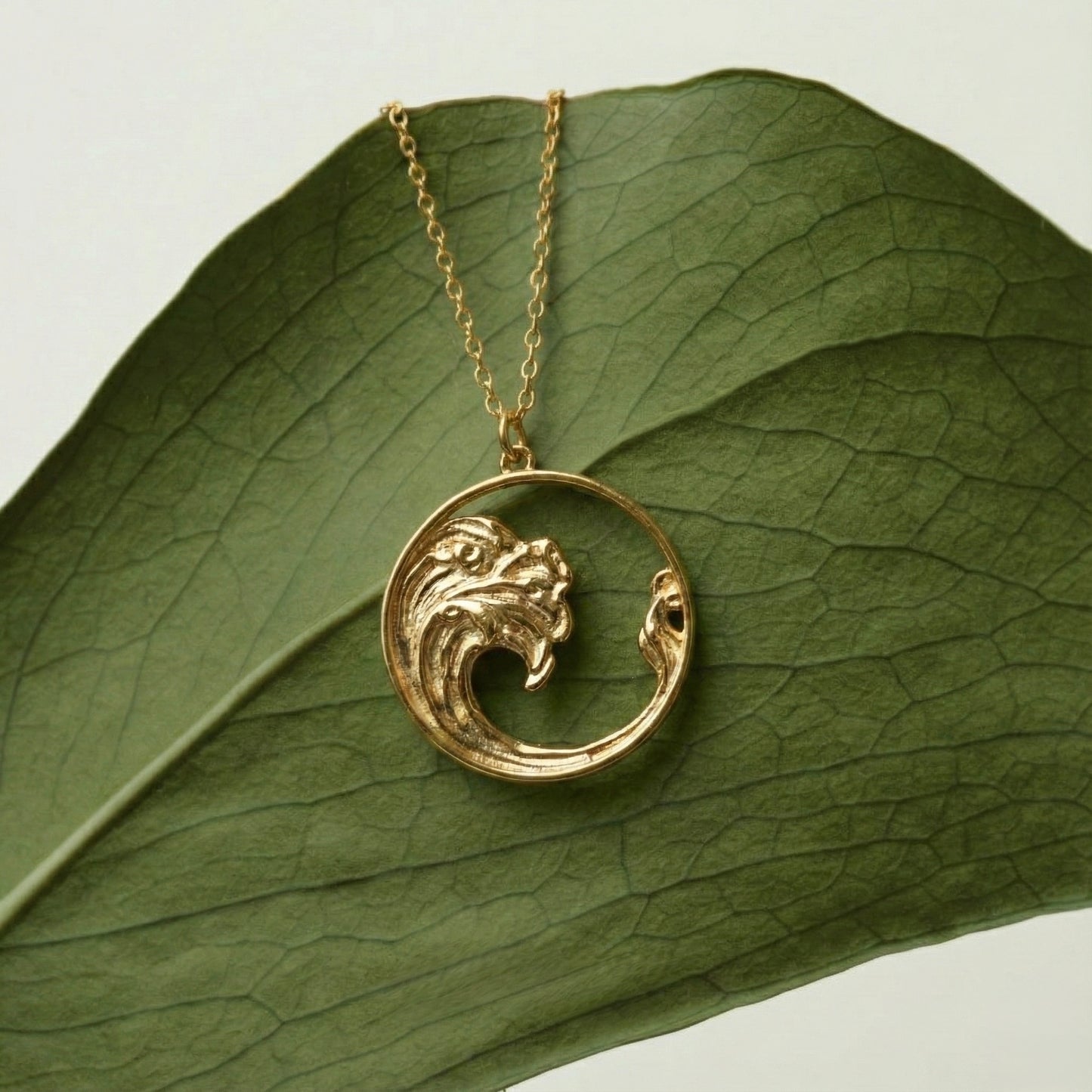 Dalga Motifli Kolye - 14K Altın Kaplama