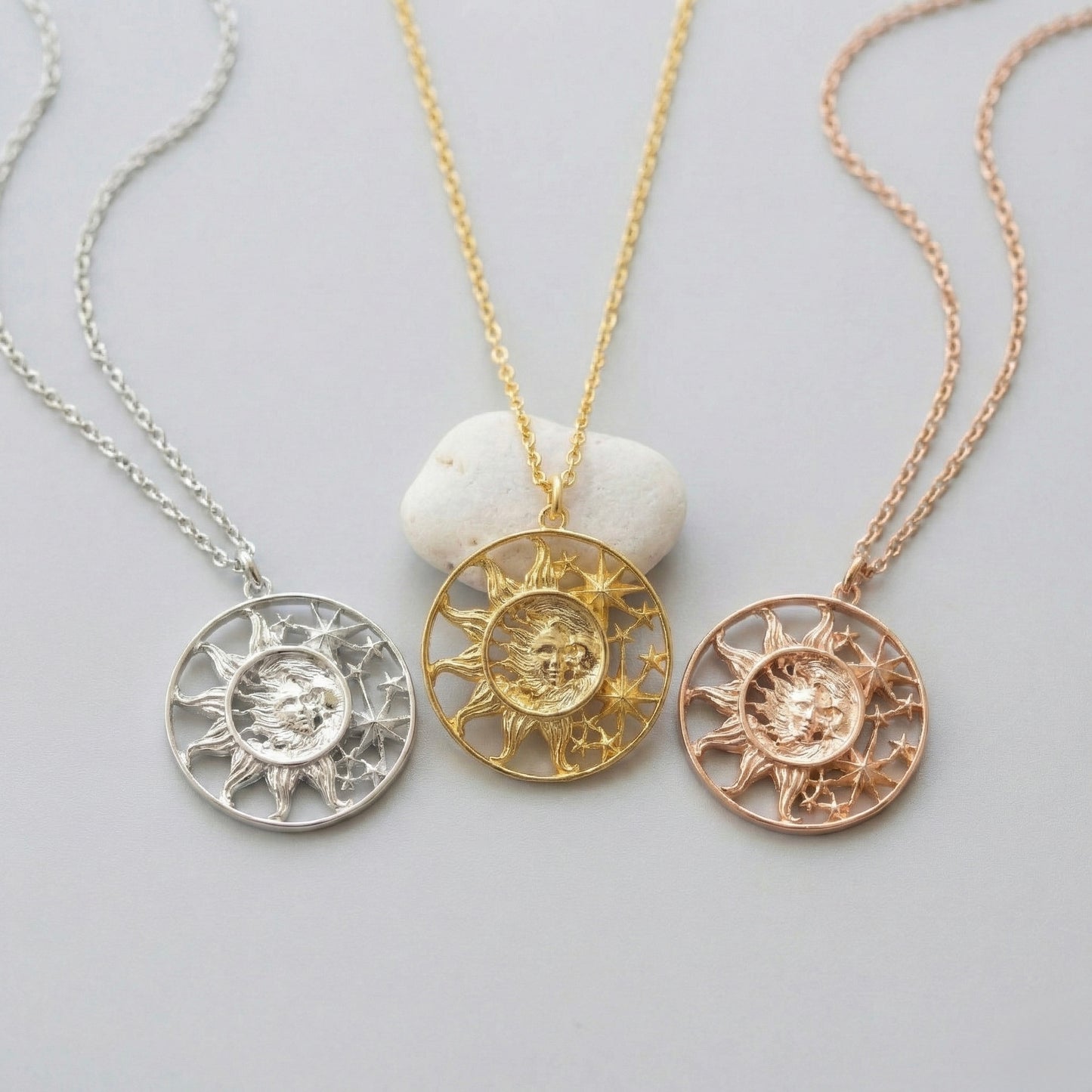 Celestial Solar Aura Kolye