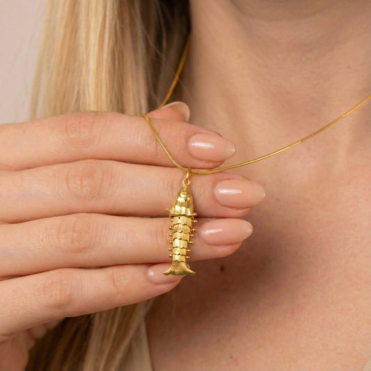 Hareketli Balık Figürlü Kolye - 14K Altın Kaplama