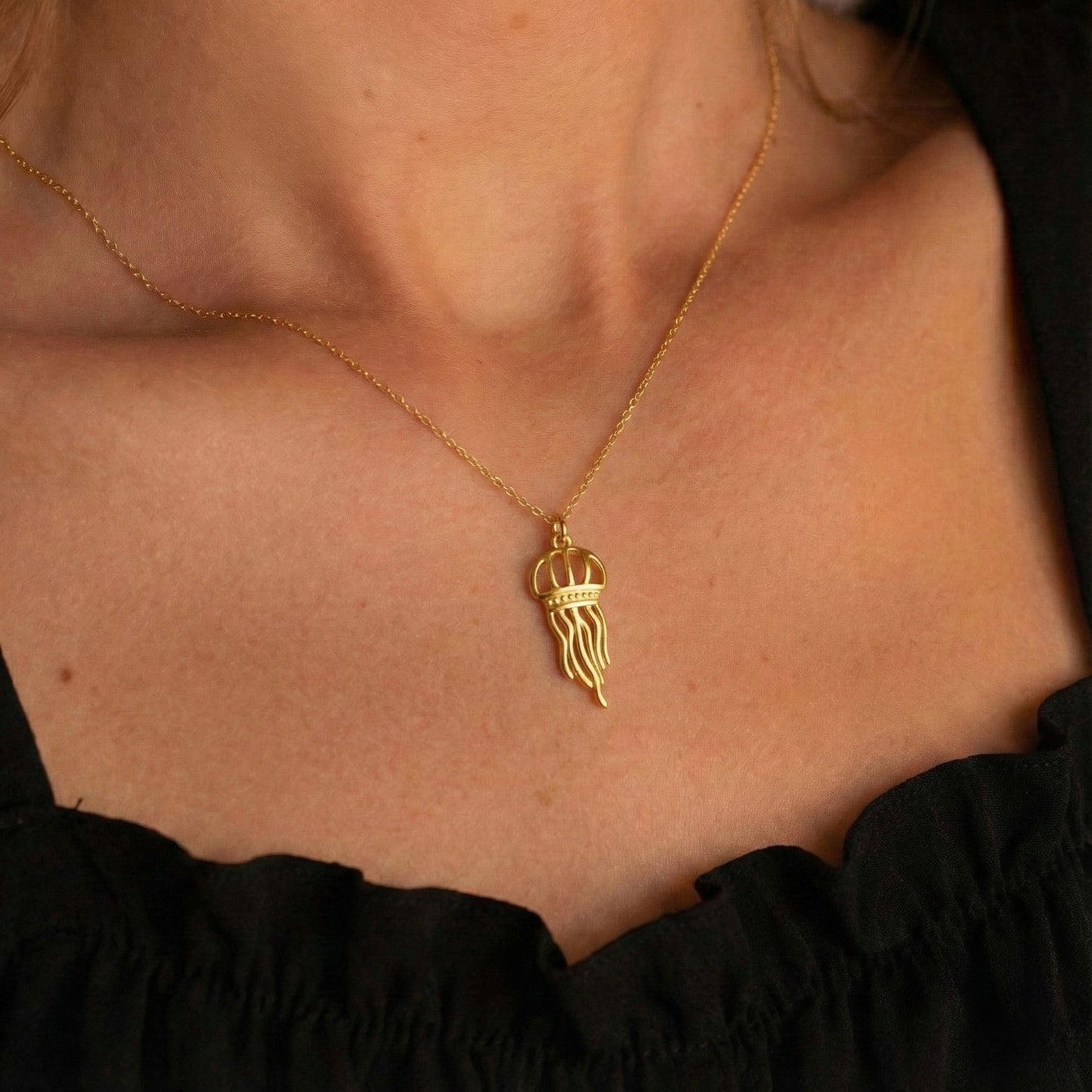 Denizanası Figürlü Kolye - 14K Altın Kaplama