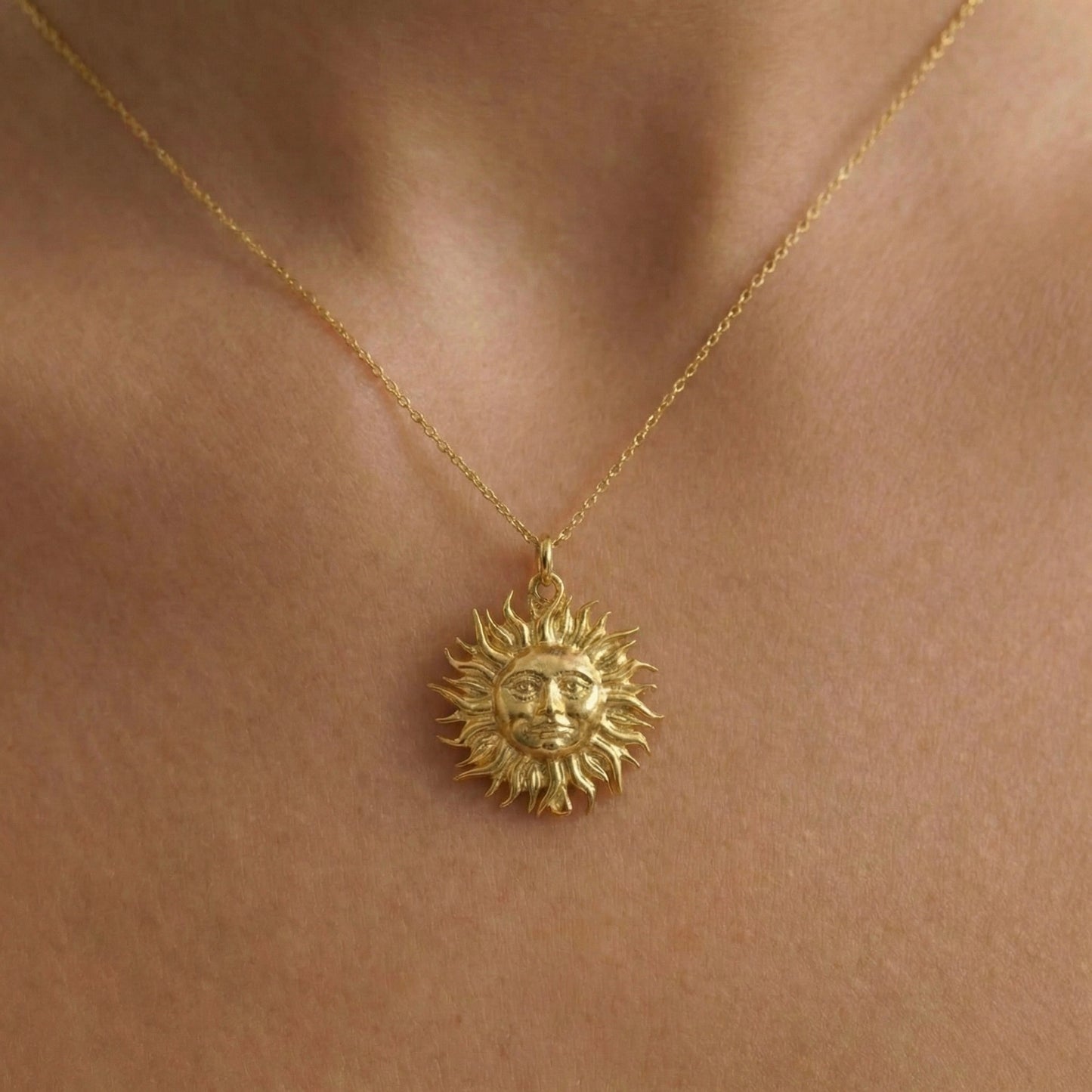 Helios Sun Face Kolye