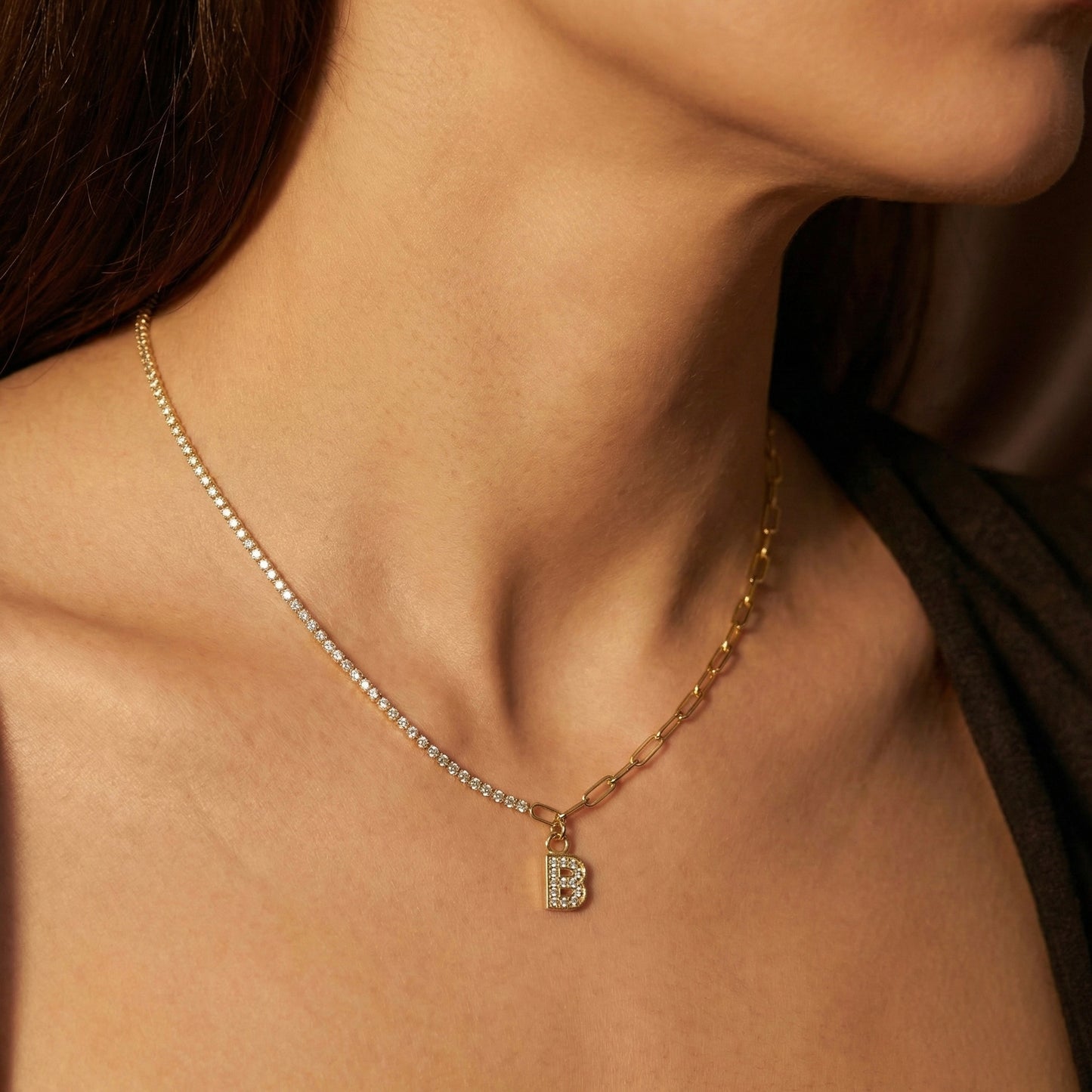 Initial Aura Hybrid Kolye