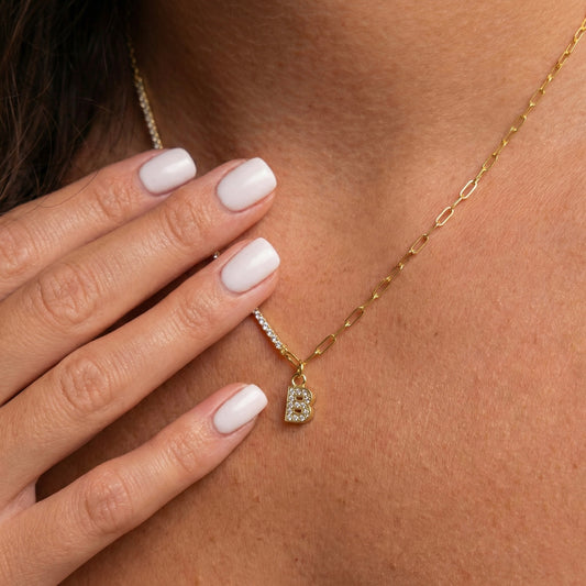 Initial Aura Hybrid Kolye