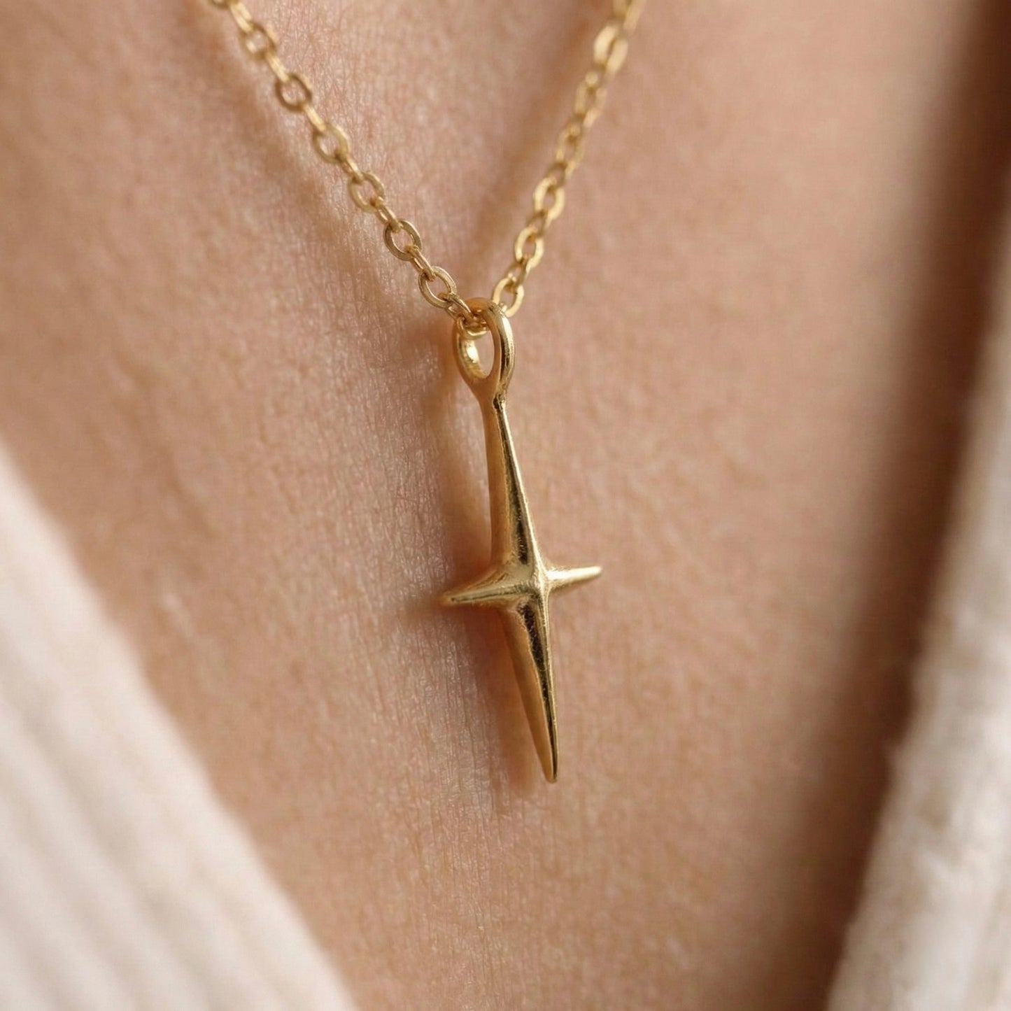 Astra Minimalist Kolye