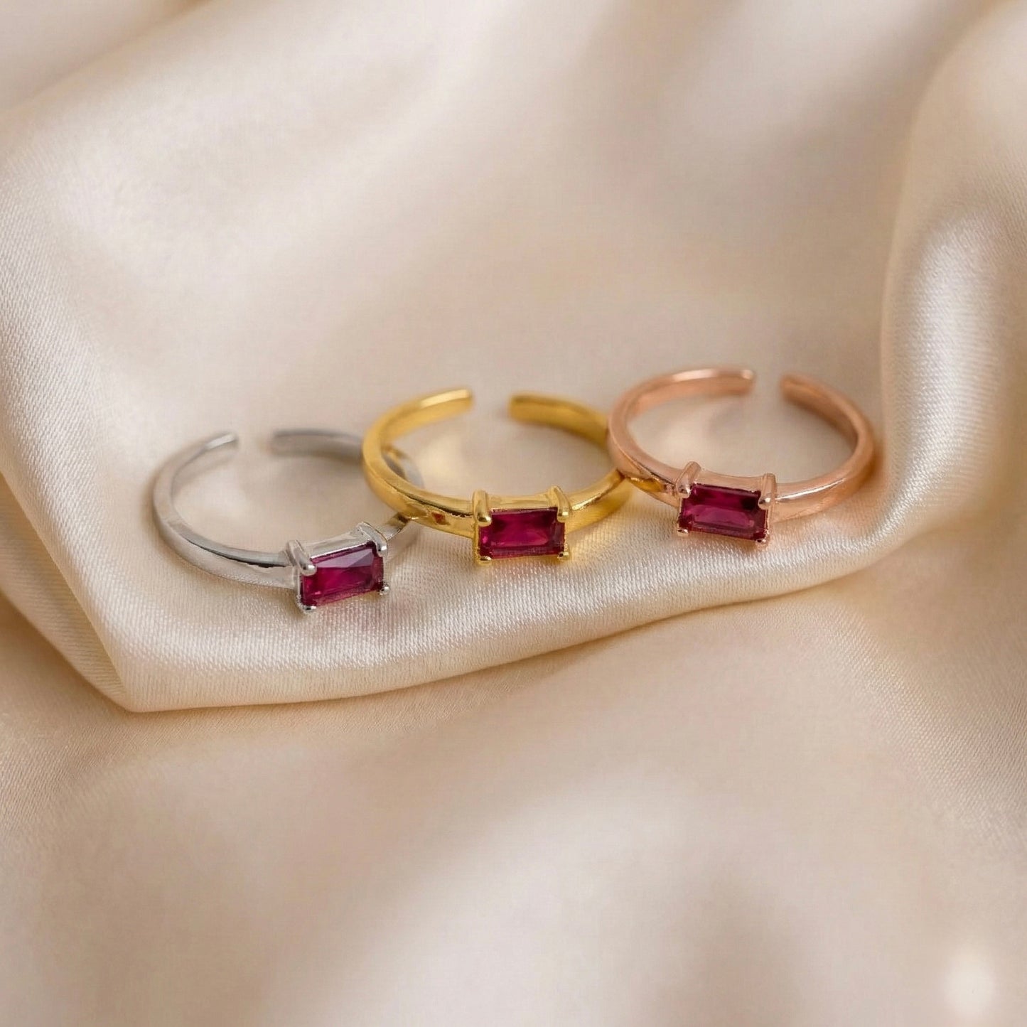 Magenta Baguette Yüzük