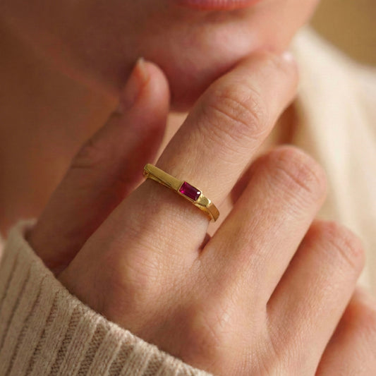 Ruby Geometric Bridge Yüzük