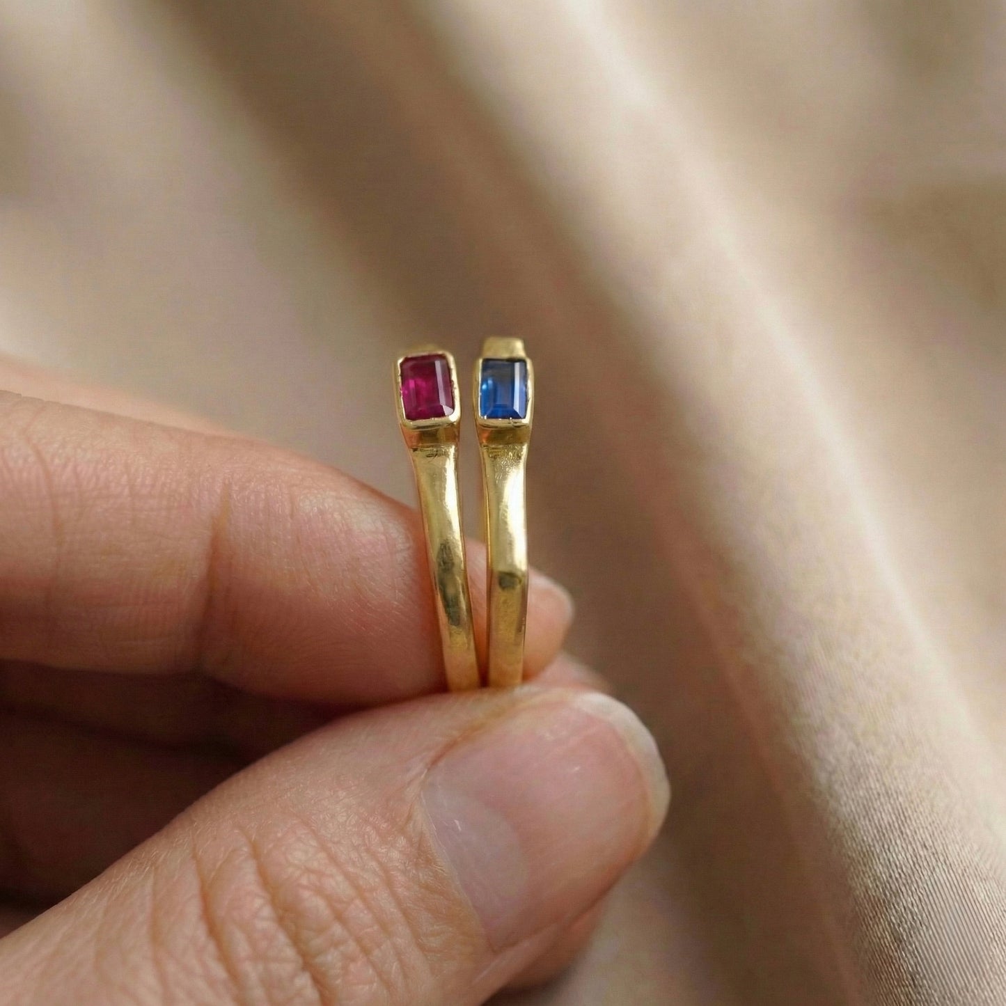 Ruby Geometric Bridge Yüzük