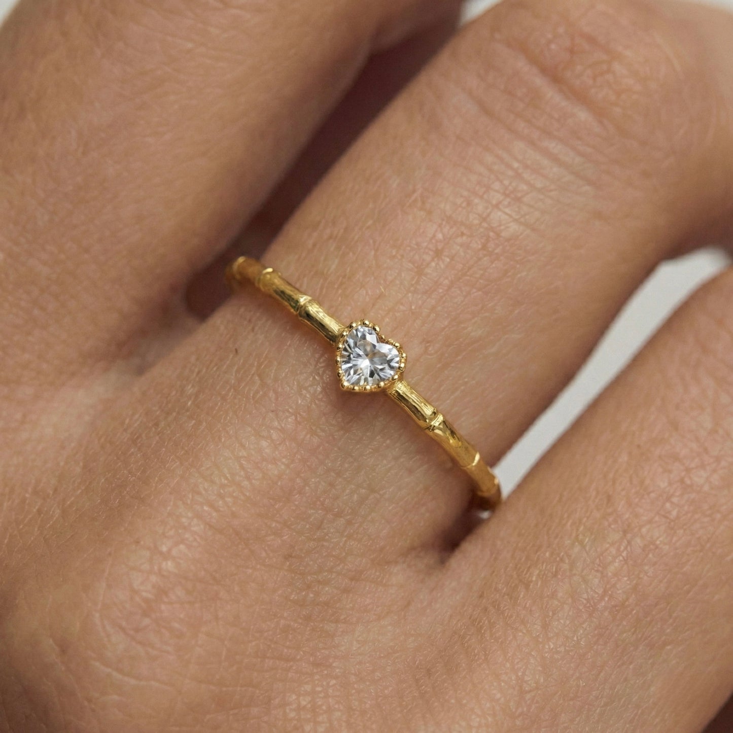 Petite Heart Aura Yüzük