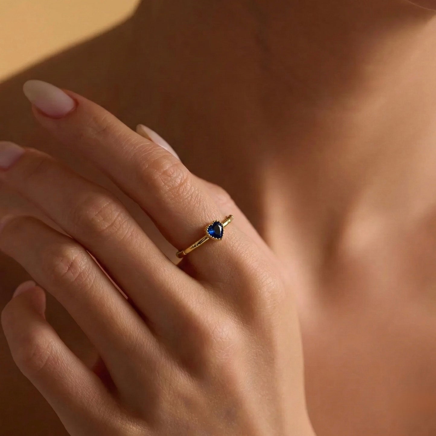 Petite Blue Heart Yüzük