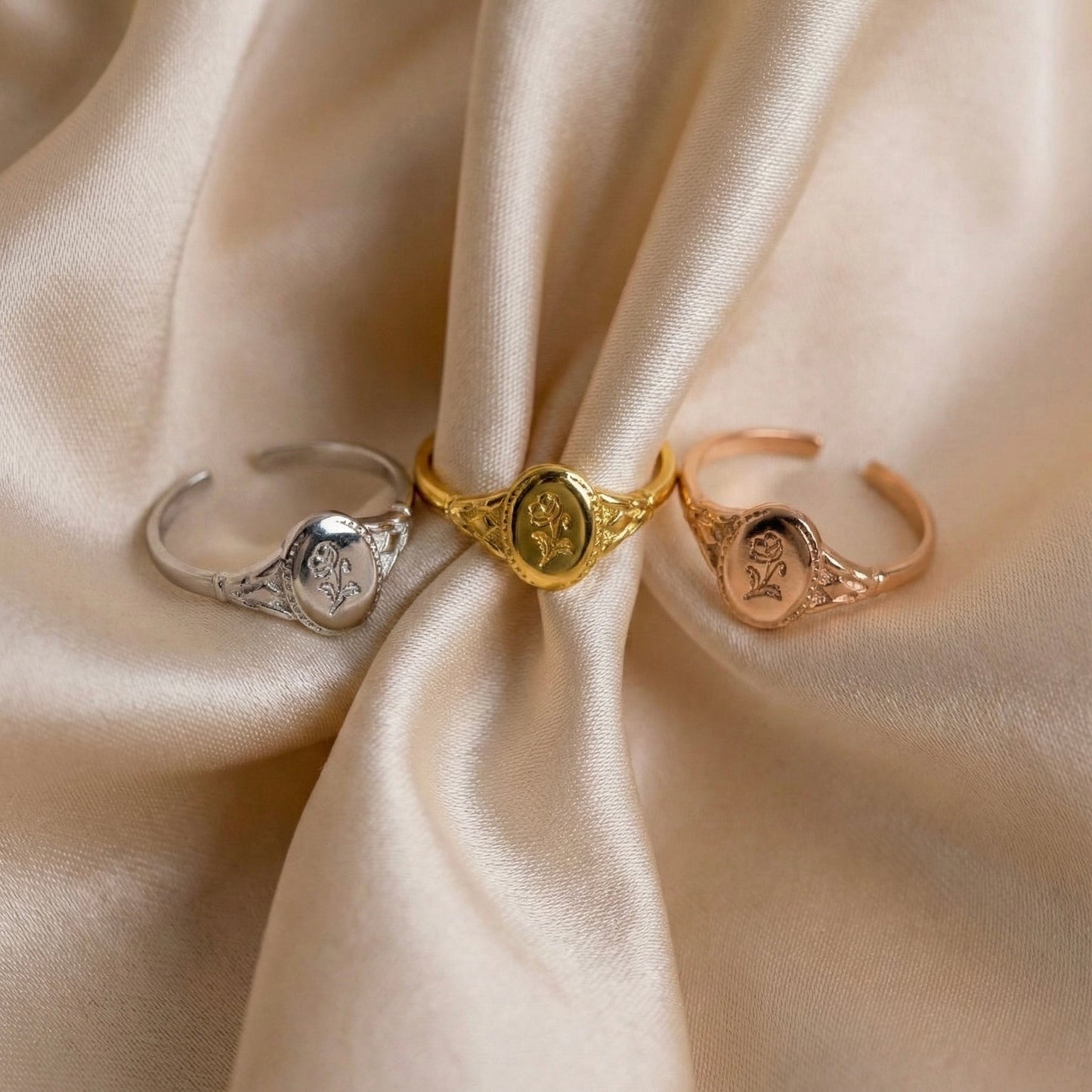 Birth Flower Signet Yüzük