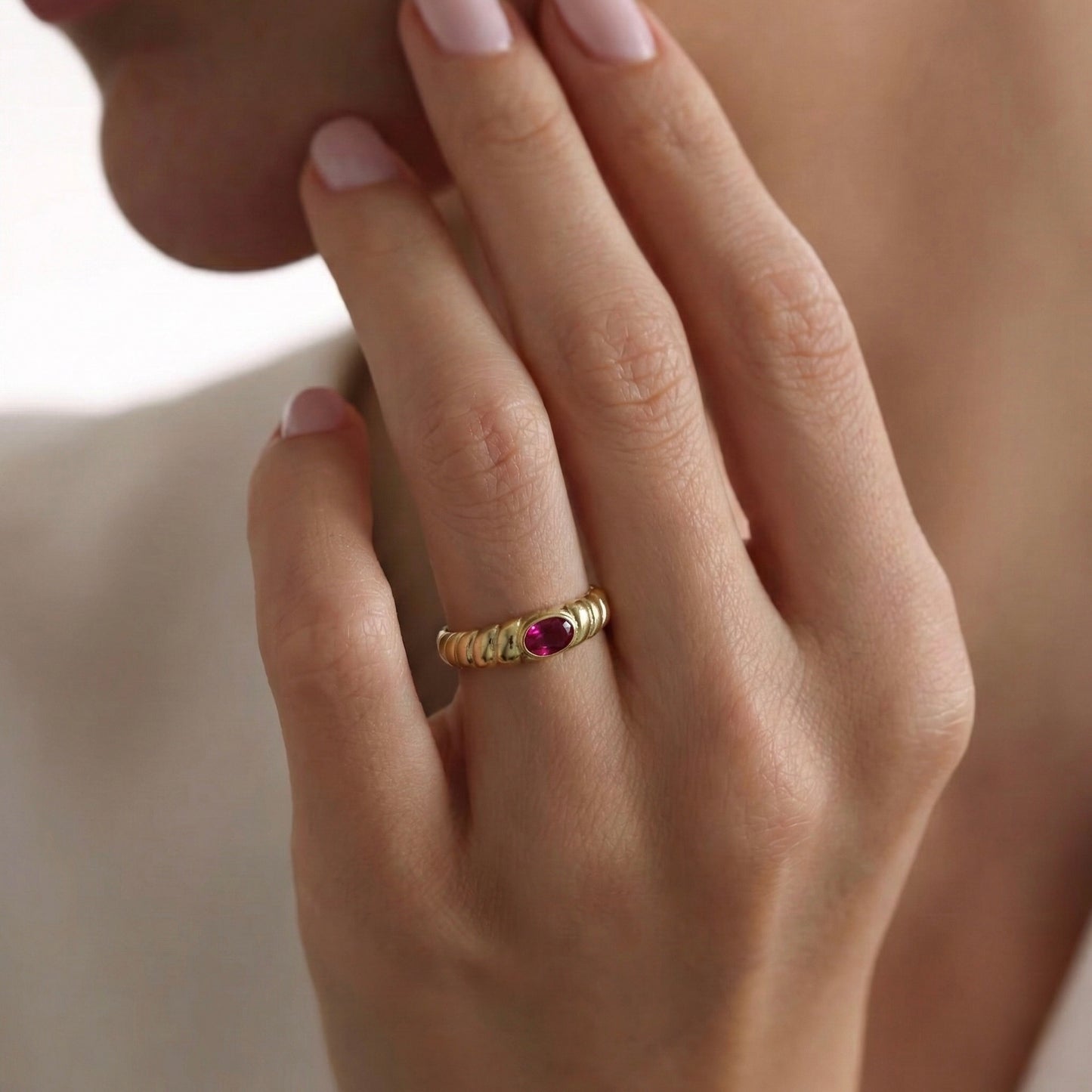 Ruby Ripple Band Yüzük