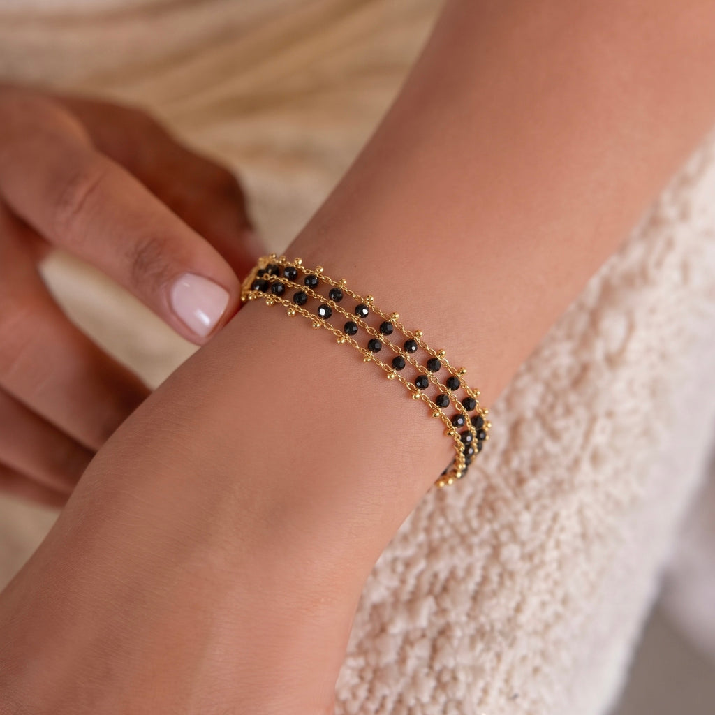 Black Bead Bileklik – 925 ayar gümüş siyah boncuk bileklik, Minon (detay)