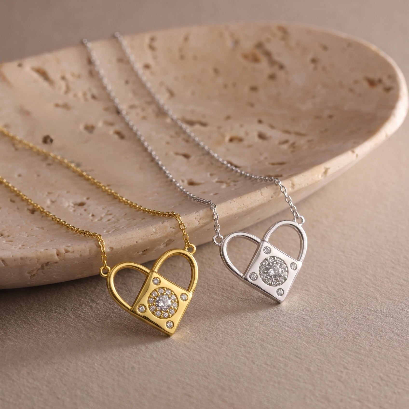 Pavé Heart Lock