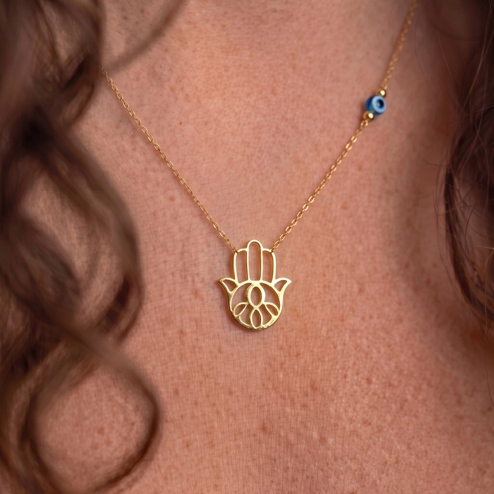 Hamsa Filigree